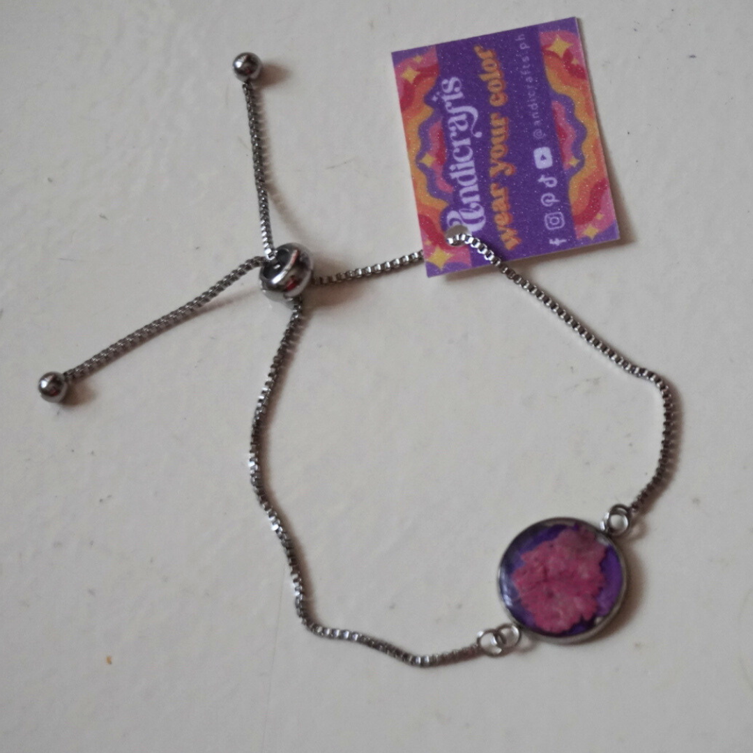 AndiCrafts Accessories | Eternal Bloom Resin Bracelet (Handcrafted Jewelry)