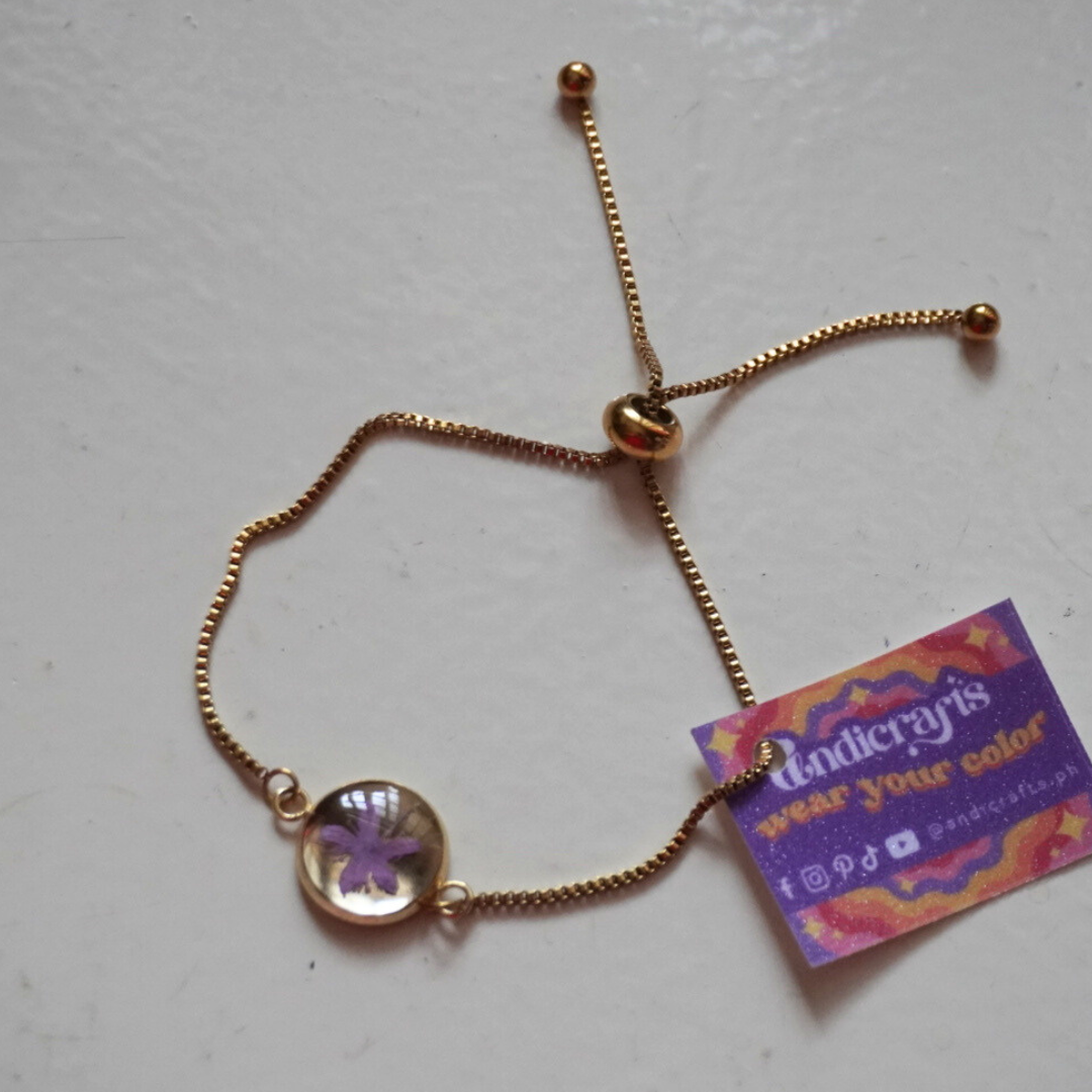 AndiCrafts Accessories | Eternal Bloom Resin Bracelet (Handcrafted Jewelry)